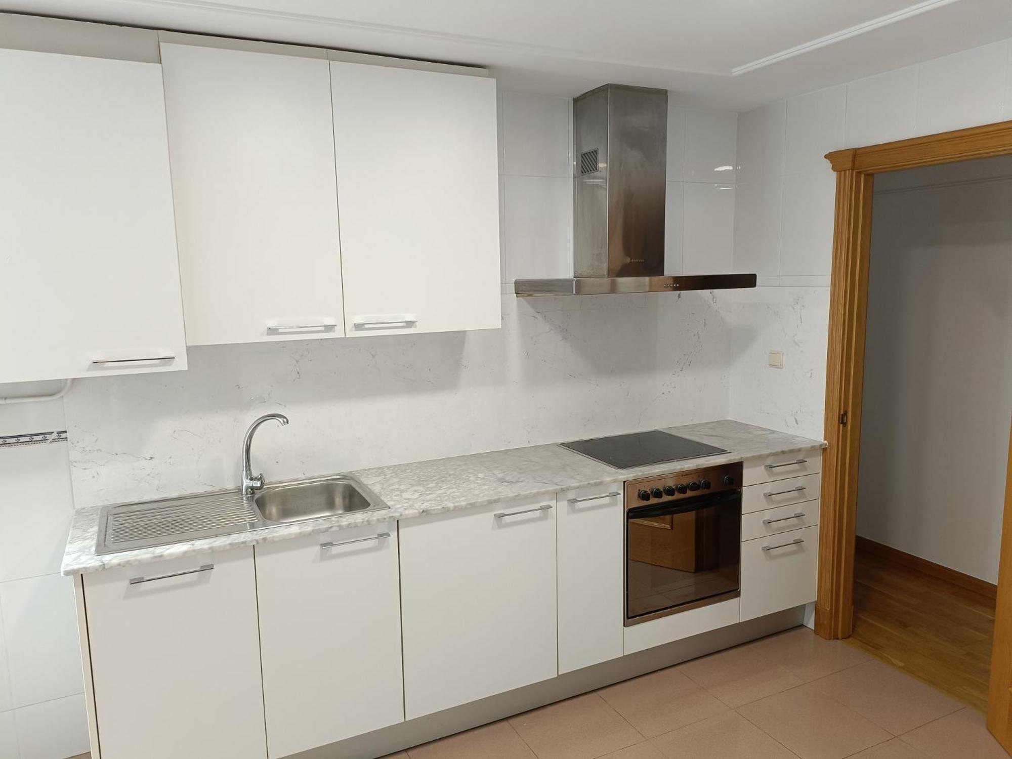 Piso En Pleno Centro De Albacete Con Garaje Appartement Buitenkant foto