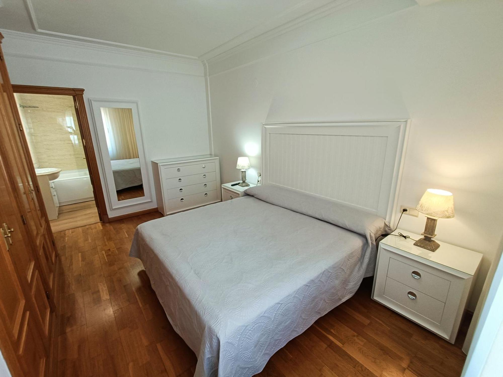Piso En Pleno Centro De Albacete Con Garaje Appartement Buitenkant foto