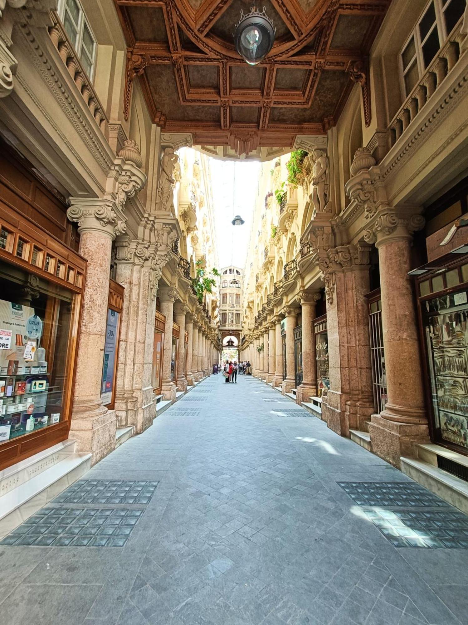 Piso En Pleno Centro De Albacete Con Garaje Appartement Buitenkant foto